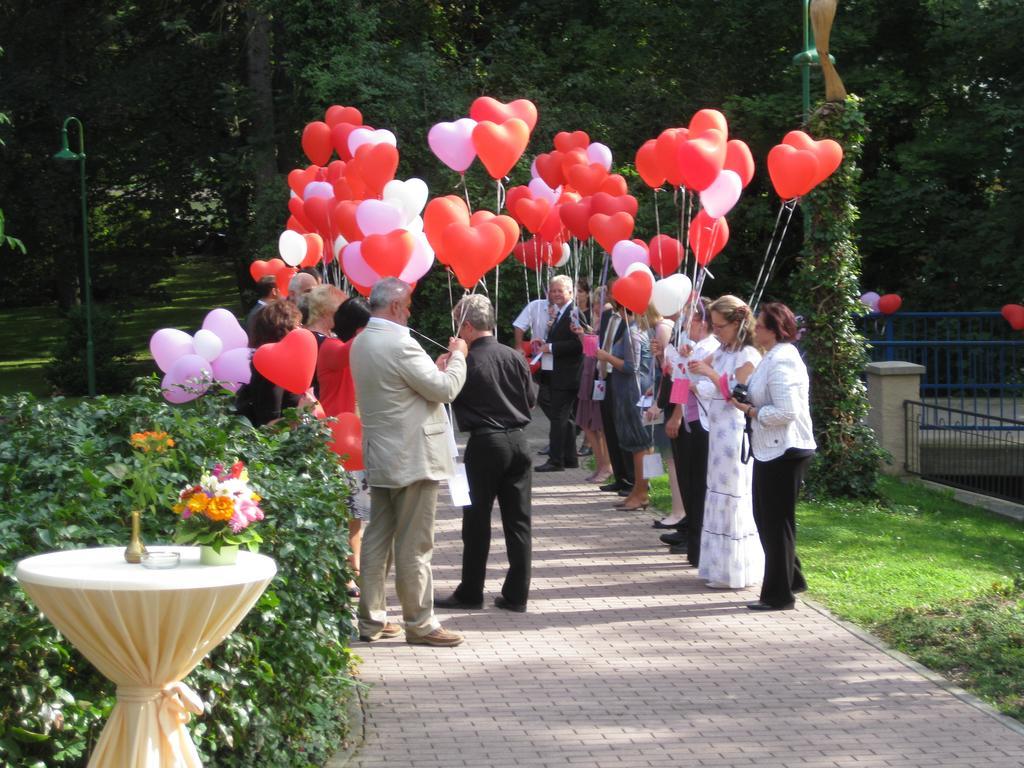 Parkhotel Gueldene Berge Weißenfels エクステリア 写真