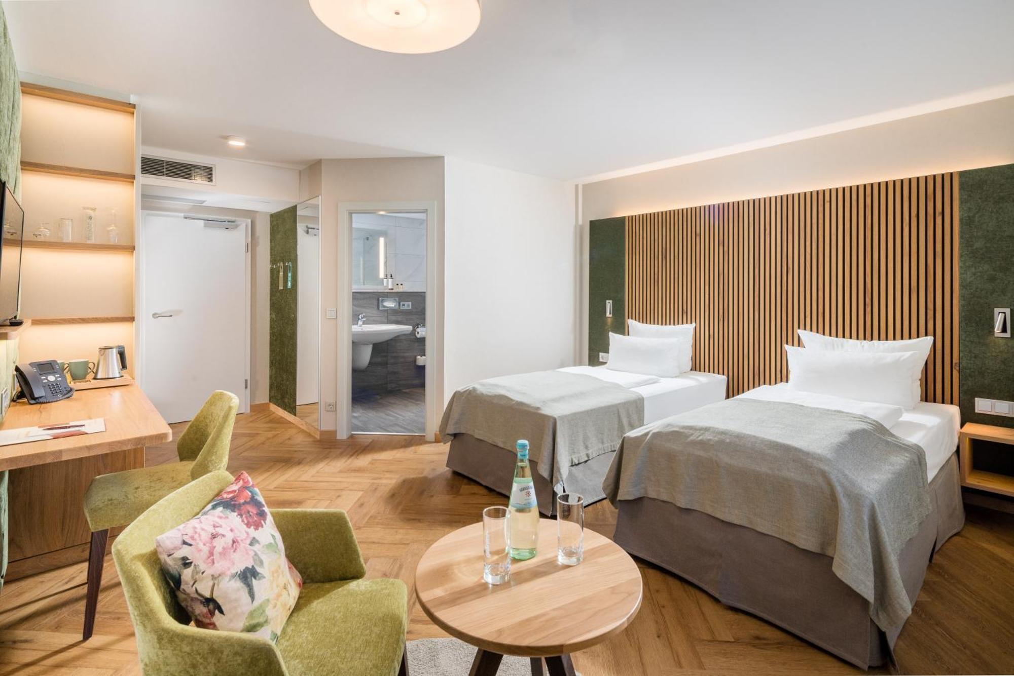 Parkhotel Gueldene Berge Weißenfels エクステリア 写真