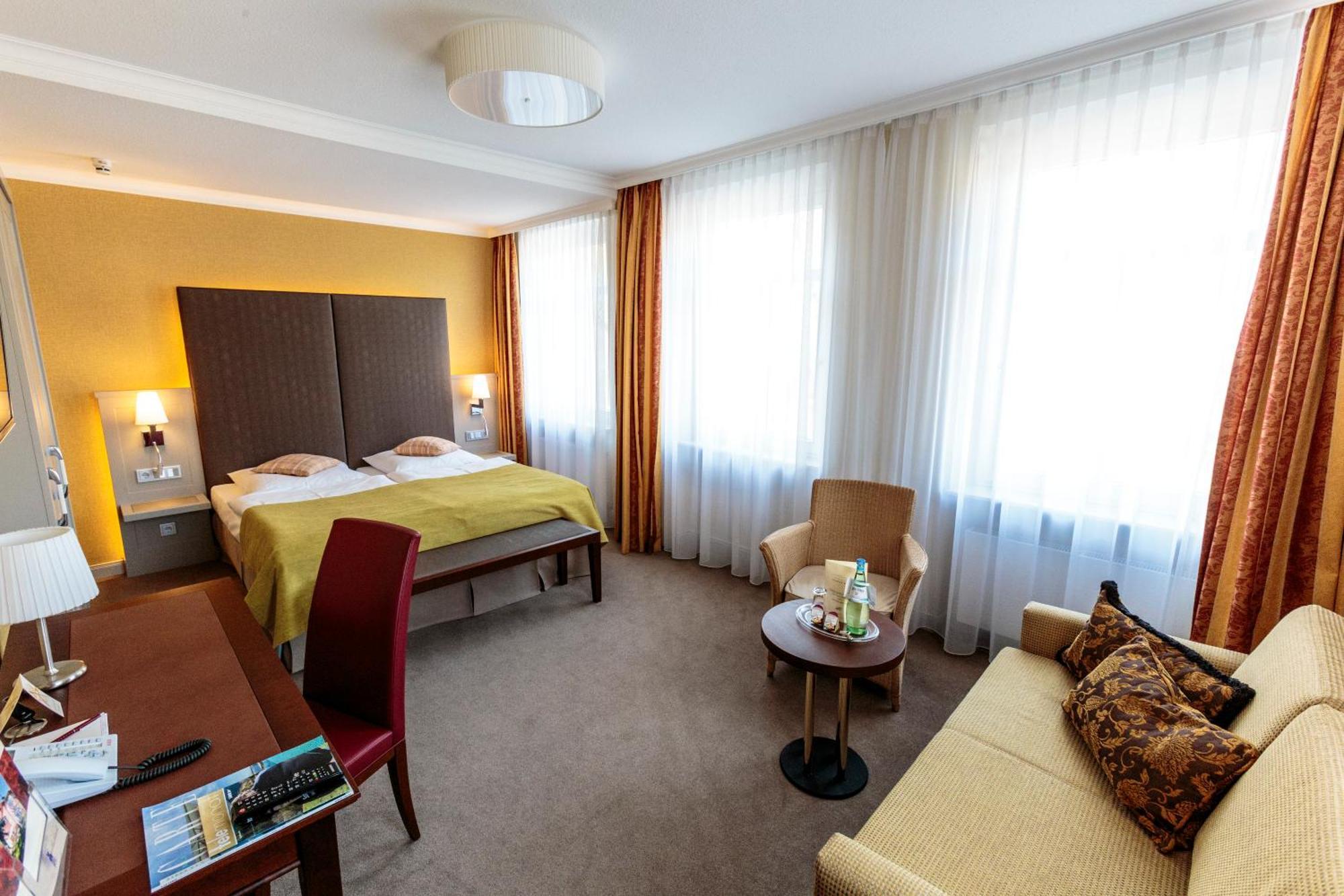 Parkhotel Gueldene Berge Weißenfels エクステリア 写真