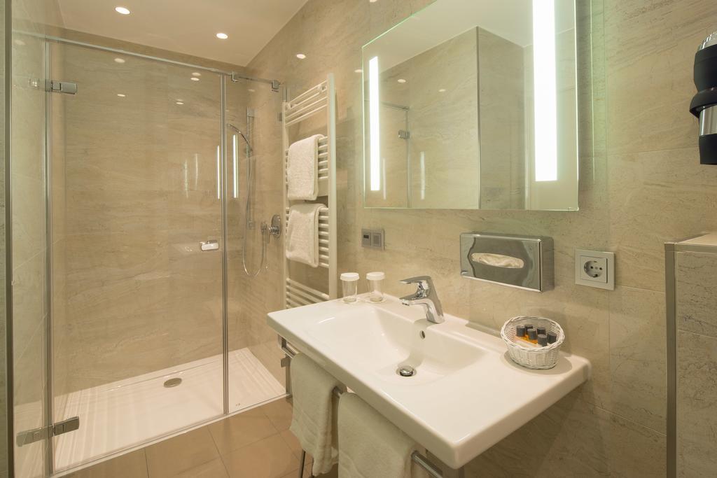 Parkhotel Gueldene Berge Weißenfels 部屋 写真