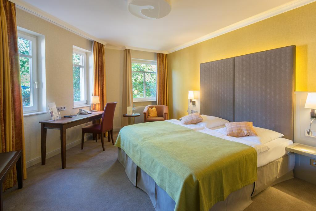 Parkhotel Gueldene Berge Weißenfels エクステリア 写真