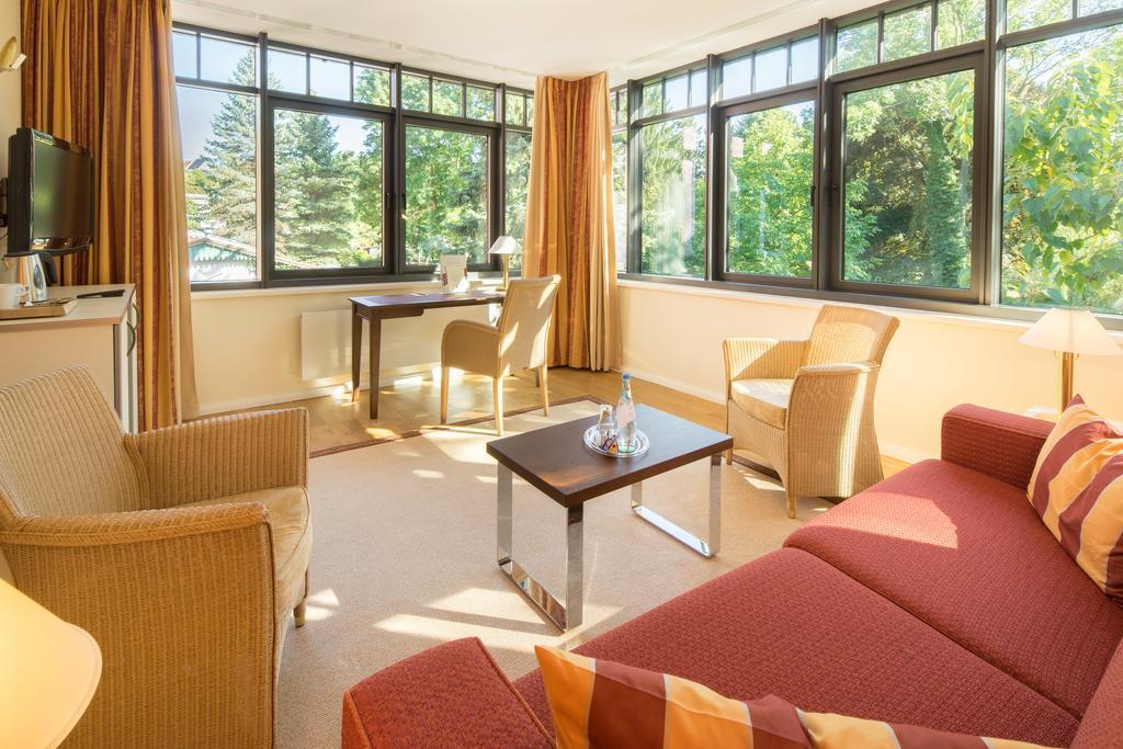 Parkhotel Gueldene Berge Weißenfels エクステリア 写真