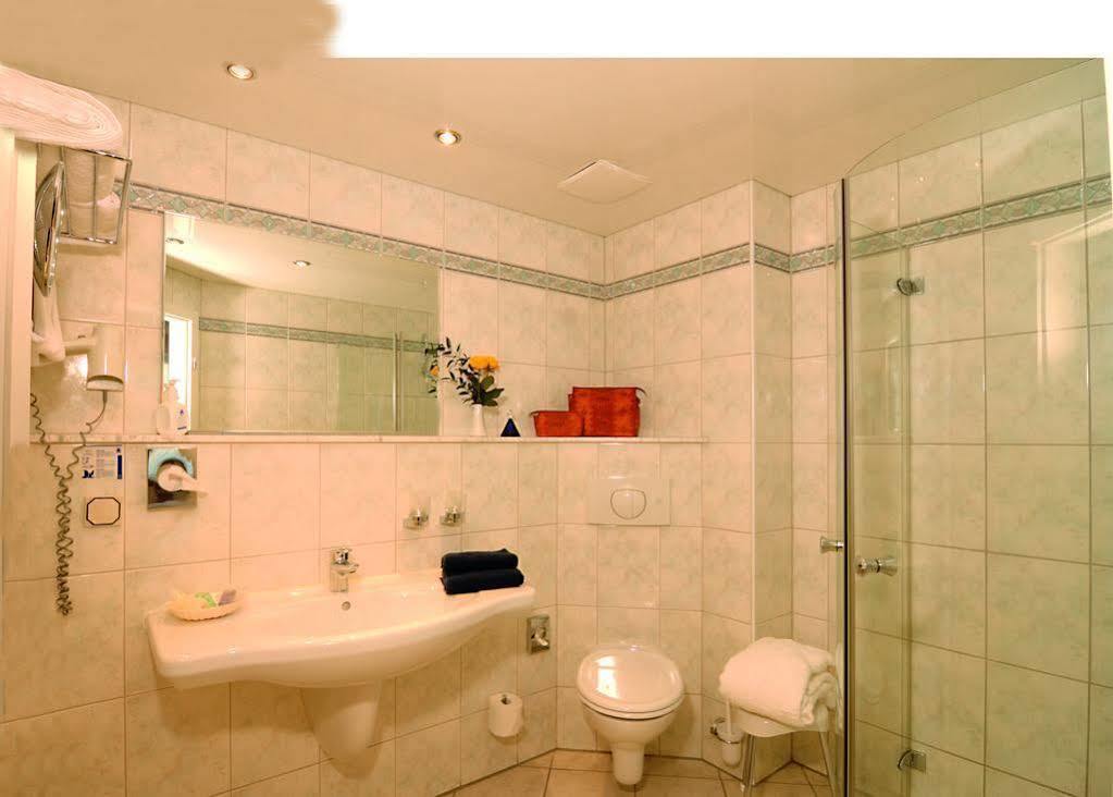 Parkhotel Gueldene Berge Weißenfels エクステリア 写真