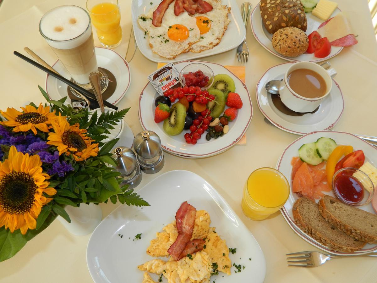 Parkhotel Gueldene Berge Weißenfels エクステリア 写真